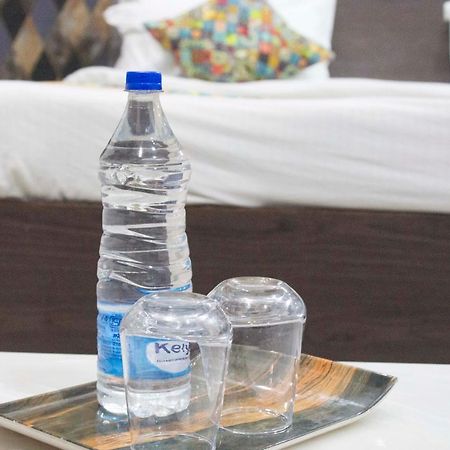 Jsb Hotel Faridabad Exteriör bild