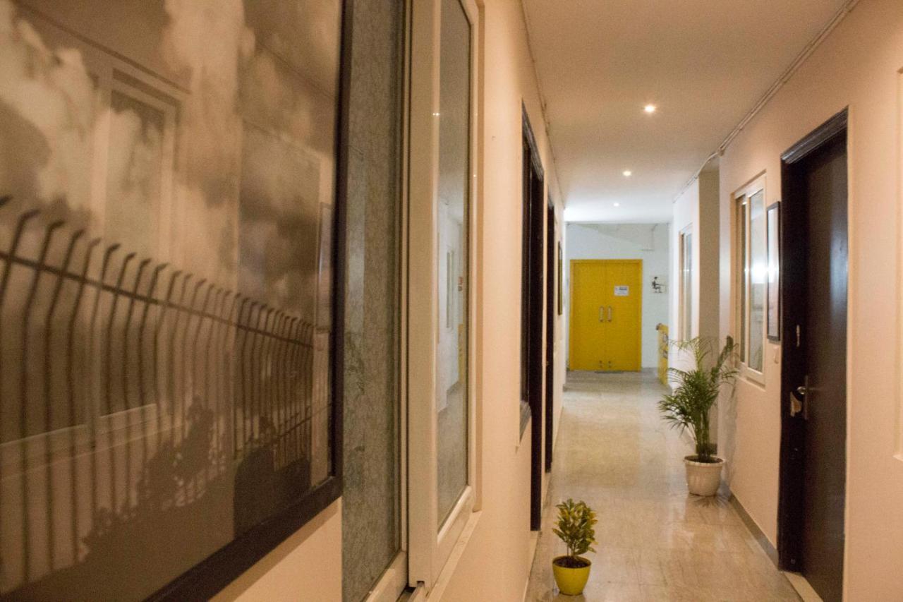 Jsb Hotel Faridabad Exteriör bild